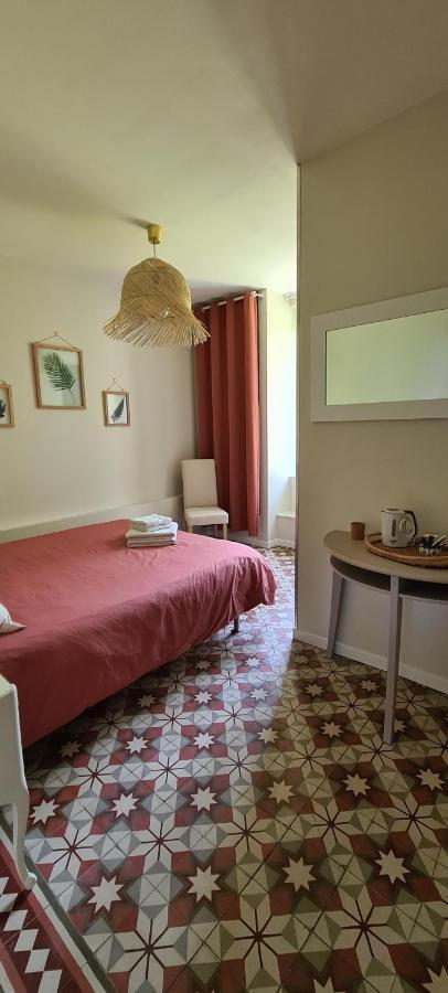 Bed and Breakfast La Bastide Des Arts Saumane-de-Vaucluse Екстер'єр фото